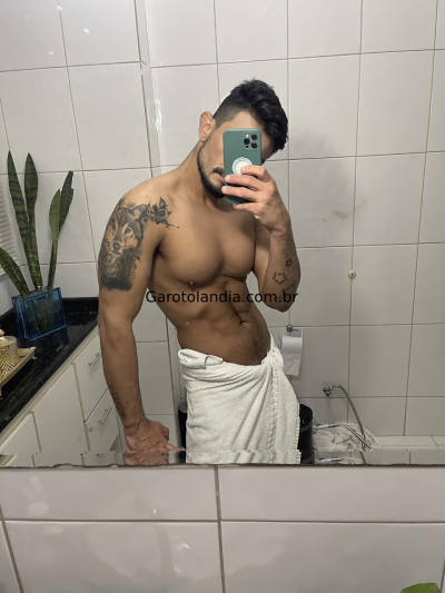 garoto de programa - Raphael